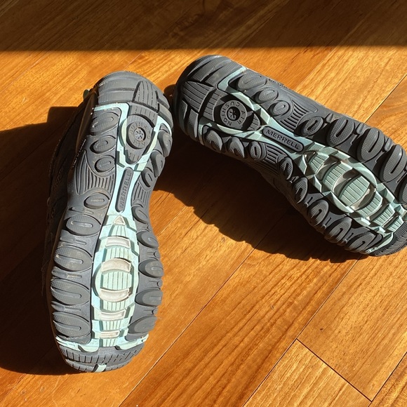 Merrell Waterproof Hiking Shoes - Picture 3 of 5